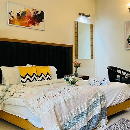 Olive Service Apartments - Greater Kailash New Delhi Luaran gambar