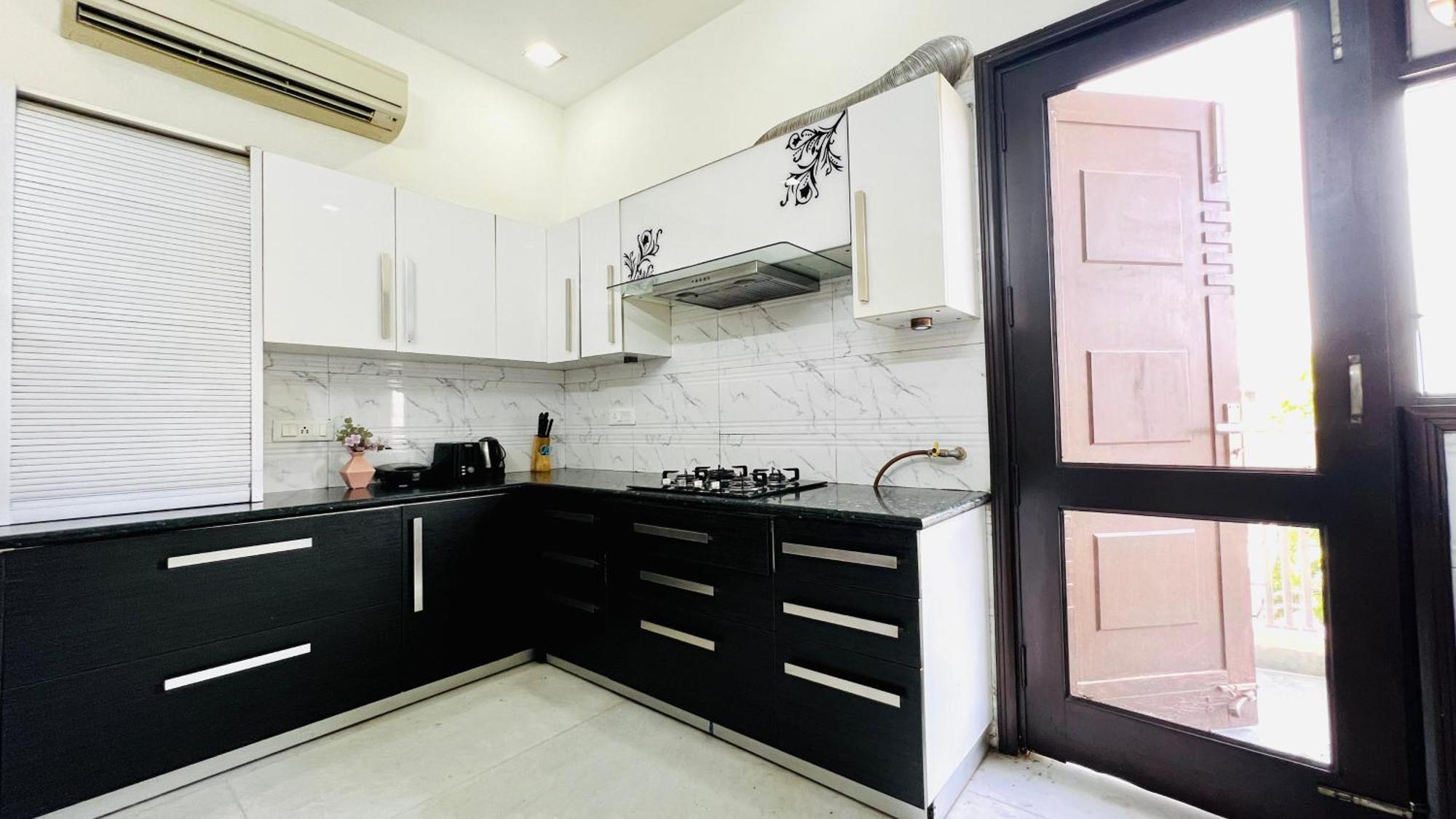Olive Service Apartments - Greater Kailash New Delhi Luaran gambar