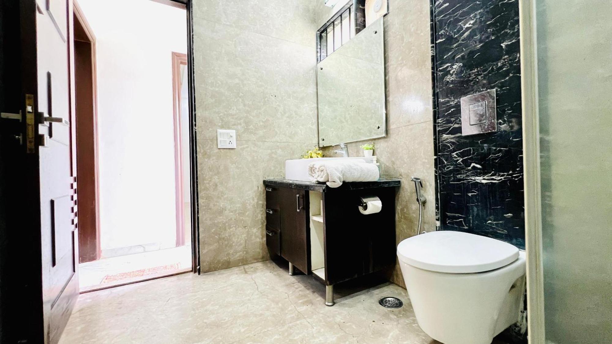 Olive Service Apartments - Greater Kailash New Delhi Luaran gambar