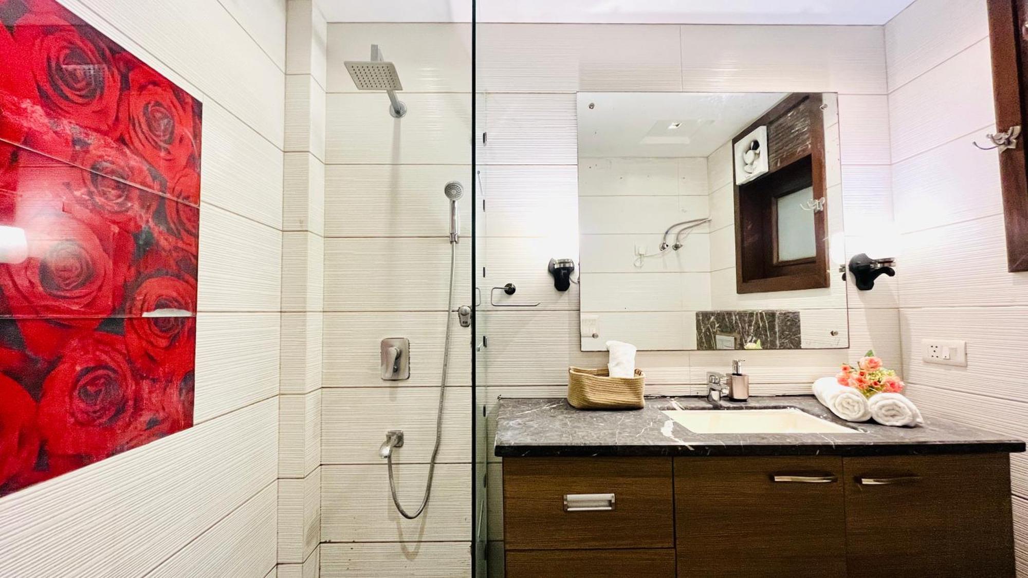 Olive Service Apartments - Greater Kailash New Delhi Bilik gambar